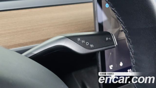 Tesla Model Y Long Range AWD 2021 — фото 9