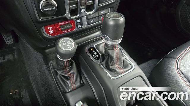 Jeep Gladiator (JT) 3.6 Rubicon 2023 — фото 9