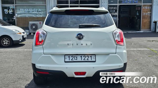 KG Mobility (SsangYong) Tivoli LX 2WD DLX 2015 — фото 6