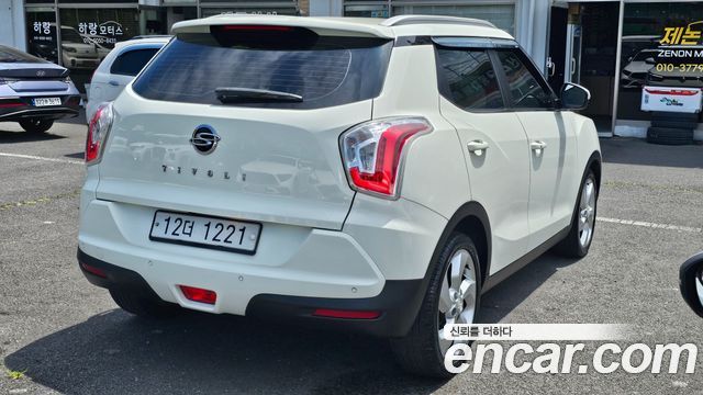 KG Mobility (SsangYong) Tivoli LX 2WD DLX 2015 — фото 7