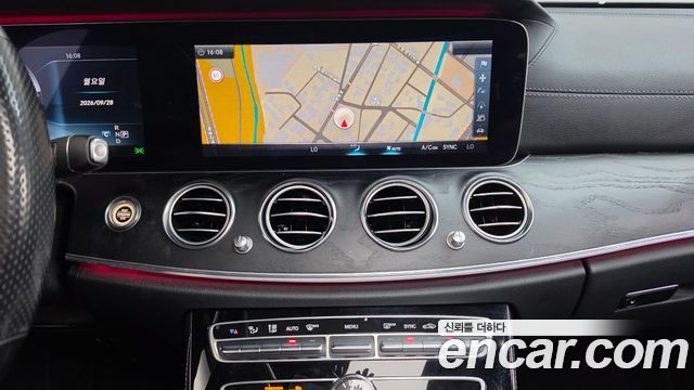 Mercedes-Benz E-Class (W213) E300 4MATIC AV Intelligent Drive 2017 — фото 12
