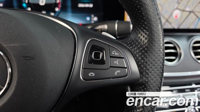 Mercedes-Benz E-Class (W213) E300 4MATIC AV Intelligent Drive 2017 — фото 17