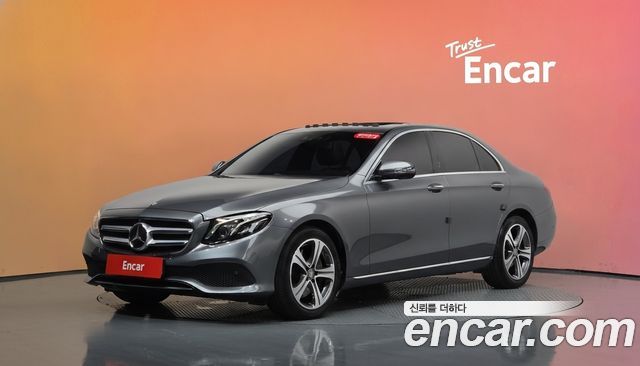 Mercedes-Benz E-Class (W213) E300 4MATIC AV Intelligent Drive 2017 — фото 1