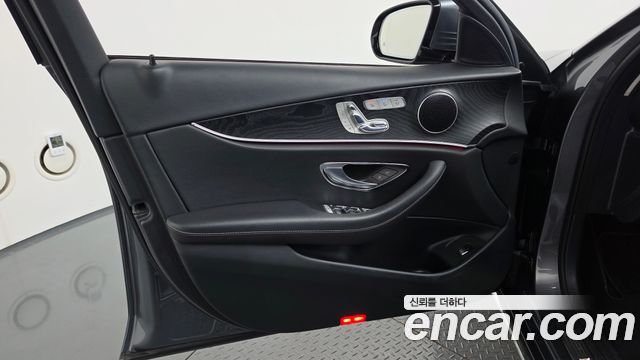 Mercedes-Benz E-Class (W213) E300 4MATIC AV Intelligent Drive 2017 — фото 24