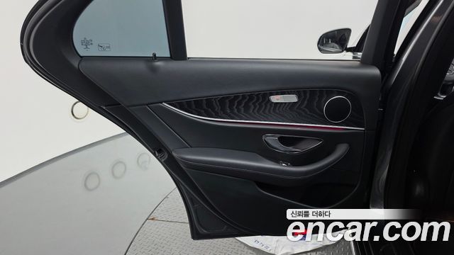 Mercedes-Benz E-Class (W213) E300 4MATIC AV Intelligent Drive 2017 — фото 25