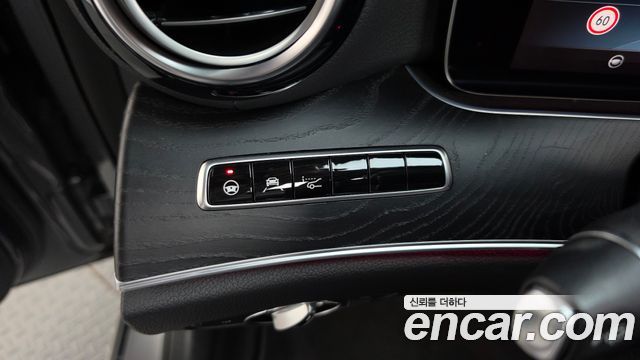Mercedes-Benz E-Class (W213) E300 4MATIC AV Intelligent Drive 2017 — фото 40