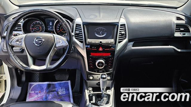 KG Mobility (SsangYong) Tivoli LX 2WD DLX 2015 — фото 8