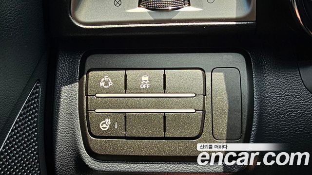 KG Mobility (SsangYong) Tivoli LX 2WD DLX 2015 — фото 18