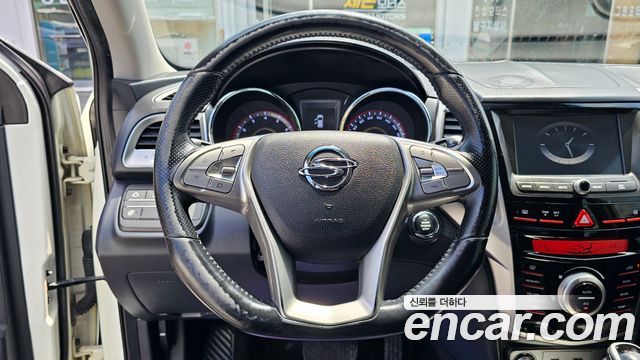 KG Mobility (SsangYong) Tivoli LX 2WD DLX 2015 — фото 20