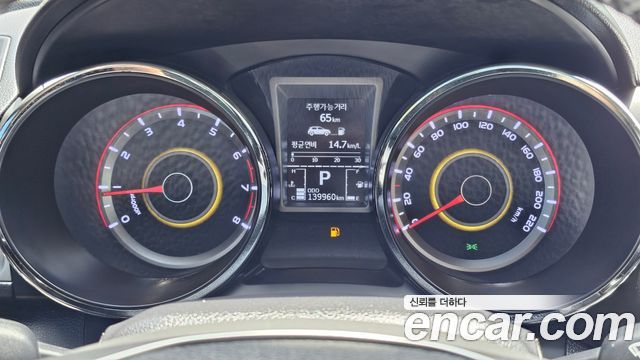 KG Mobility (SsangYong) Tivoli LX 2WD DLX 2015 — фото 21