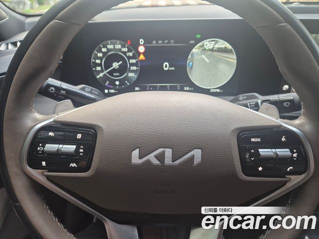 Kia K8 2.5 Gasoline 2WD Noblesse 2023 — фото 21