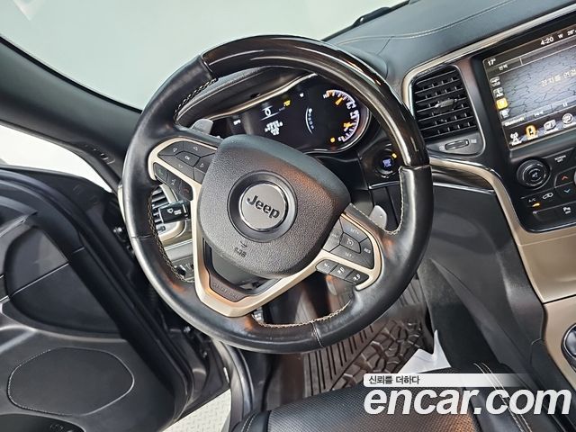 Jeep Grand Cherokee 3.0 Diesel Overland WK2 2014 — фото 19