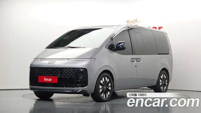 Hyundai Staria 4WD Lounge 9-Seater Inspiration 2025 — фото 1