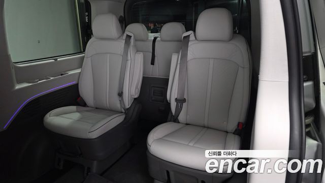 Hyundai Staria 4WD Lounge 9-Seater Inspiration 2025 — фото 12