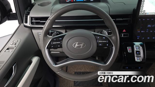 Hyundai Staria 4WD Lounge 9-Seater Inspiration 2025 — фото 13