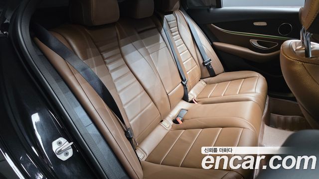 Mercedes-Benz E-Class (W213) E250 Avantgarde 2023 — фото 11