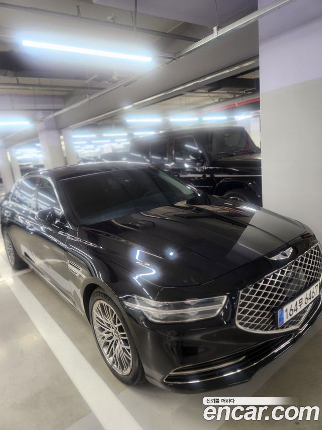 Genesis G90 3.8 AWD Premium Luxury