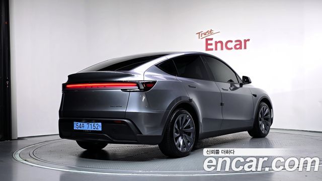 Tesla Model Y Premium Long Range AWD 2026 — фото 2