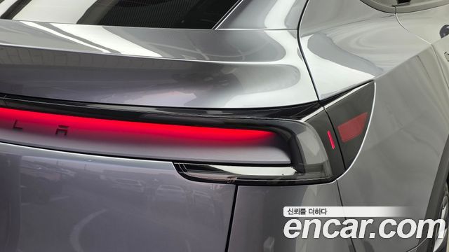 Tesla Model Y Premium Long Range AWD 2026 — фото 29