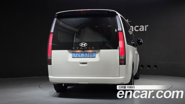Hyundai Staria EV Lounge 11-Seater Prestige 2027 — фото 4