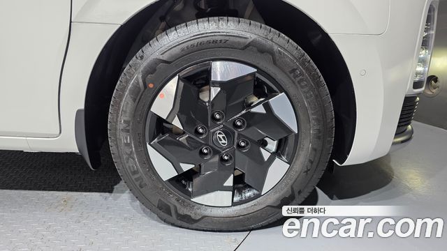 Hyundai Staria EV Lounge 11-Seater Prestige 2027 — фото 21
