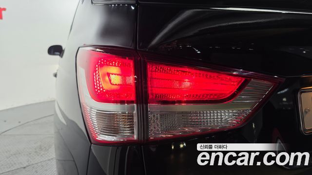 KG Mobility (SsangYong) Korando Turismo 4WD RT 11-seater 2014 — фото 23