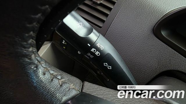 KG Mobility (SsangYong) Korando Turismo 4WD RT 11-seater 2014 — фото 30
