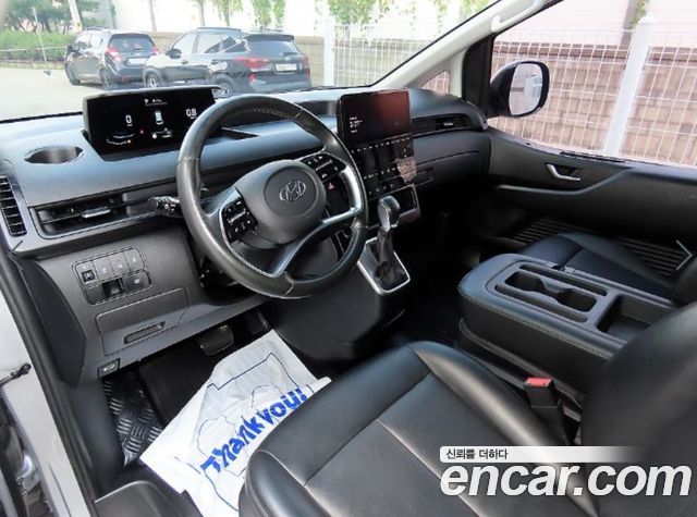 Hyundai Staria Cargo 3-Seater Modern 2022 — фото 8