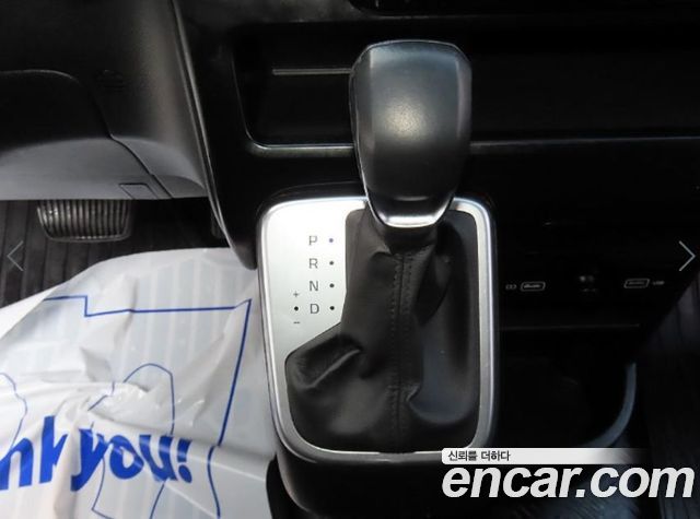Hyundai Staria Cargo 3-Seater Modern 2022 — фото 15
