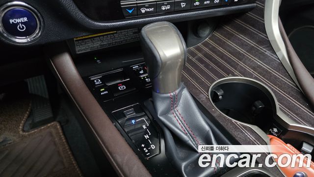 Lexus RX450h (IV) Executive 2019 — фото 9