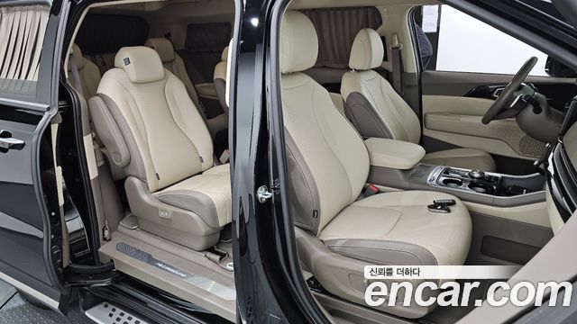 Kia Carnival (IV) HEV 9-Seater Hi-Limousine Signature 2025 — фото 11