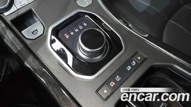 Land Rover Range Rover Evoque 2.0 TD4 HSE 2018 — фото 9