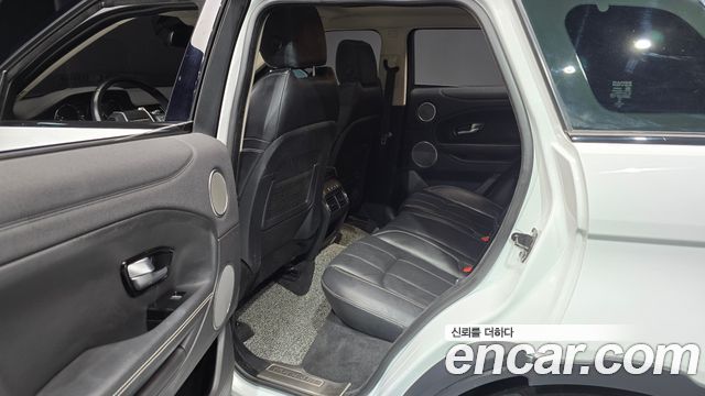 Land Rover Range Rover Evoque 2.0 TD4 HSE 2018 — фото 11