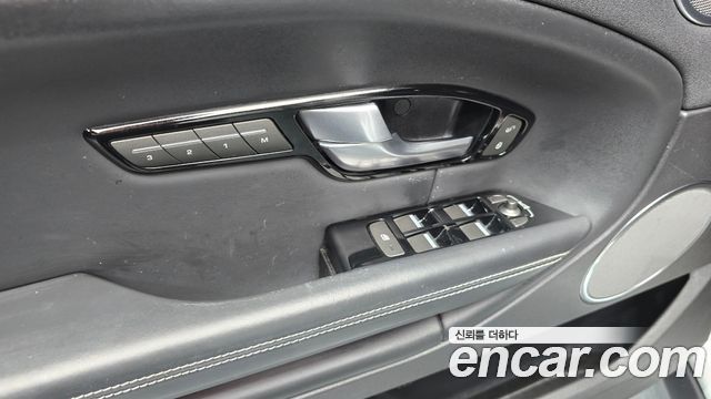 Land Rover Range Rover Evoque 2.0 TD4 HSE 2018 — фото 29