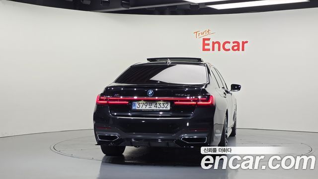 BMW 7 Series (G11) 745Le iPerformance M Sport 2022 — фото 4
