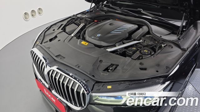 BMW 7 Series (G11) 745Le iPerformance M Sport 2022 — фото 6