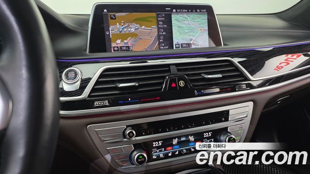 BMW 7 Series (G11) 745Le iPerformance M Sport 2022 — фото 13
