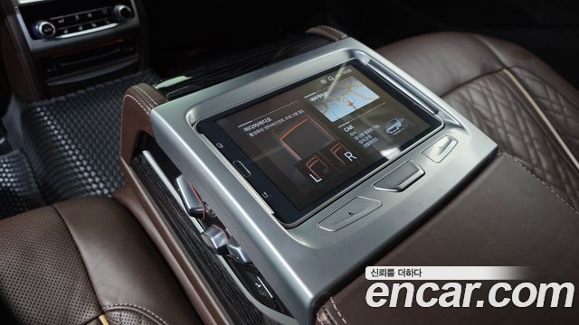 BMW 7 Series (G11) 745Le iPerformance M Sport 2022 — фото 18
