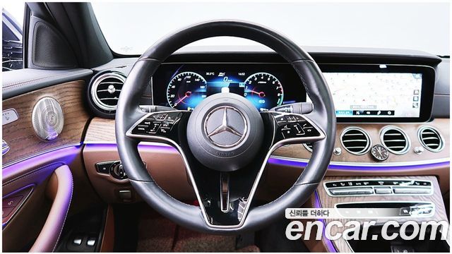 Mercedes-Benz E-Class (W213) E300e 4MATIC Exclusive 2023 — фото 18
