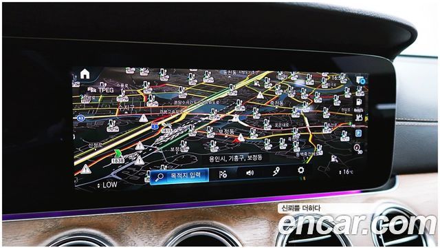 Mercedes-Benz E-Class (W213) E300e 4MATIC Exclusive 2023 — фото 19