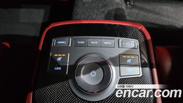 Genesis G80 (RG3) Gasoline 2.5 Turbo AWD 2022 — фото 19