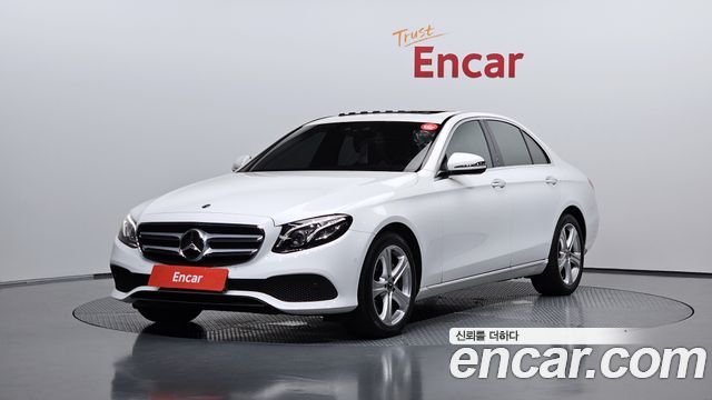 Mercedes-Benz E-Class (W213) E220d Avantgarde 2018 — фото 1