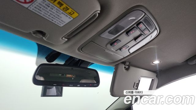 Kia Carnival Gasoline 7-Seater Limousine President 2019 — фото 34