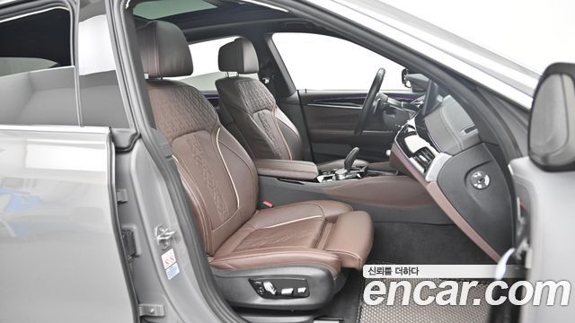 BMW 6 Series GT (G32) 630i xDrive M Sport 2022 — фото 10