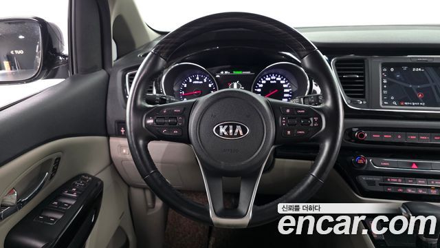 Kia Carnival Gasoline 9-Seater Noblesse Special 2019 — фото 13