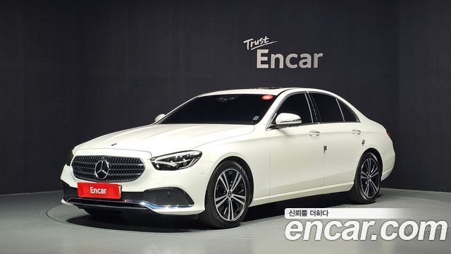 Mercedes-Benz E-Class (W213) E250 Avantgarde 2022 — фото 1