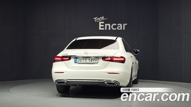 Mercedes-Benz E-Class (W213) E250 Avantgarde 2022 — фото 4
