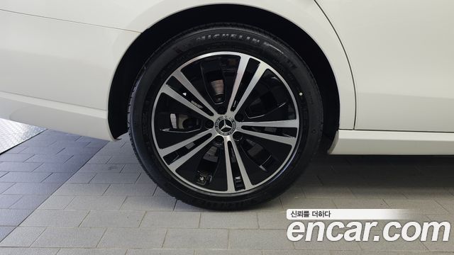 Mercedes-Benz E-Class (W213) E250 Avantgarde 2022 — фото 5