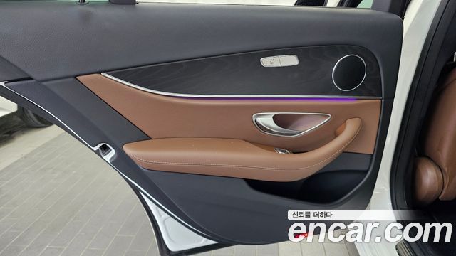 Mercedes-Benz E-Class (W213) E250 Avantgarde 2022 — фото 25