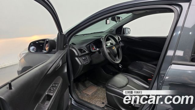 Chevrolet Spark LS 2019 — фото 10